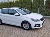 Gebraucht Peugeot 308 Access 102 PS (75 kW) 2019 Weiß Limousine