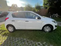 Gebraucht Hyundai i20 86 PS (63 kW) 2013 Weiß Kleinwagen