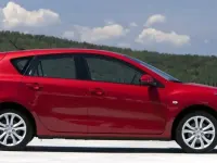 Używany Mazda 3 Edition 150 KM (110 kW) 2012 Czerwony Sedan/Limuzyna
