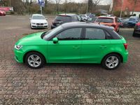 Gebraucht Audi A1 Sportback Basis 95 PS (69 kW) 2017 Grün Kleinwagen