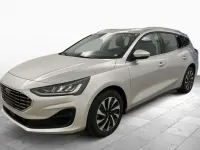Gebraucht Ford Focus Titanium 125 PS (91 kW) 2023 Moondust silber metallic Kombi