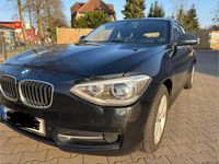 Gebraucht BMW 118 143 PS (105 kW) 2014 Schwarz Kleinwagen