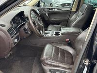 Gebraucht VW Touareg 340 PS (250 kW) 2012 Deep black perleffekt SUV