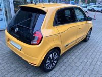 Gebraucht Renault Twingo 60 kW (82 PS) 2023 Gelb Kleinwagen