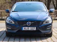 Gebraucht Volvo V60 181 PS (133 kW) 2014 Blau Kombi