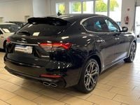 Gebraucht Maserati Levante 430 PS (316 kW) 2022 Schwarz SUV