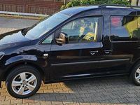 Gebraucht VW Caddy 102 PS (75 kW) 2013 Schwarz Van / Kleinbus