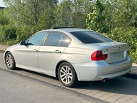 gebraucht BMW 320 i Automatik Limousine Klima