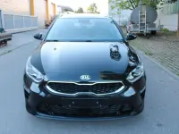 Gebraucht Kia Ceed Sportswagon Vision 136 PS (100 kW) 2019 Schwarz Kombi