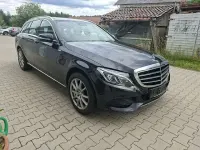 Gebraucht Mercedes C180 Avantgarde 156 PS (114 kW) 2015 Obsidianschwarz  metalliclack Kombi