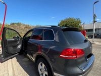 Gebraucht VW Touareg 262 PS (192 kW) 2016 Grau SUV