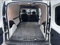 Gebraucht Renault Kangoo Expression 90 PS (66 kW) 2011 Weiß Van / Kleinbus