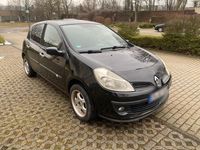 Gebraucht Renault Clio II 88 PS (64 kW) 2006 Schwarz Kleinwagen