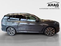 Neu BMW X7 Sport Line 352 PS (258 kW) 2026 Grau SUV