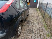 Używany Ford Focus 101 KM (74 kW) 2005 Czarny Sedan/Limuzyna