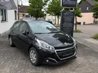 Gebraucht Peugeot 208 82 PS (60 kW) 2018 Schwarz Kleinwagen
