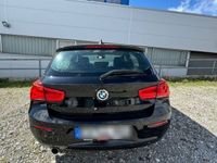 gebraucht BMW 118 i - schwarz, Handschalter, guter Zustand