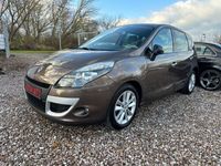 Gebraucht Renault Scénic III Luxe 131 PS (96 kW) 2011 Braun Van / Kleinbus