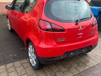 Gebraucht Mitsubishi Colt 75 PS (55 kW) 2011 Rot Kleinwagen