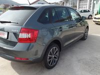 Gebraucht Skoda Rapid Joy 125 PS (91 kW) 2016 Grau metallic Limousine