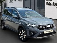 Gebraucht Dacia Jogger Expression 110 PS (80 kW) 2025 Grau Van / Kleinbus