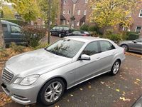 Gebraucht Mercedes E200 136 PS (100 kW) 2011 Silber Limousine