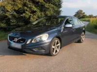 Gebraucht Volvo S60 R-Design 163 PS (119 kW) 2013 Blau Limousine