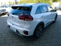 Gebraucht Kia Niro Spirit 141 PS (103 kW) 2020 Weiß SUV