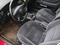 Gebraucht VW Passat 100 PS (73 kW) 1998 Rot Limousine