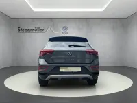 Gebraucht VW T-Roc Move 150 PS (110 kW) 2023 Grau SUV