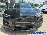 Gebraucht Ford Mustang Mach-E Basis 100 kW (136 PS) 2022 Schwarz SUV