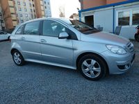 Gebraucht Mercedes B160 95 PS (69 kW) 2010 Silber Van / Kleinbus