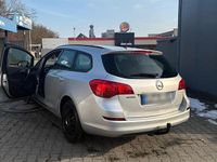 Gebraucht Opel Astra 100 PS (73 kW) 2012 Silber Limousine