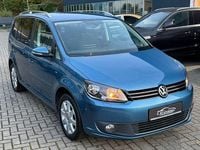 Gebraucht VW Touran Cup 105 PS (77 kW) 2015 Blau Van / Kleinbus