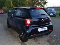 Gebraucht Smart ForFour 71 PS (52 kW) 2018 Schwarz Kleinwagen