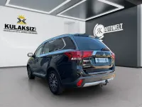 Gebraucht Mitsubishi Outlander Top 150 PS (110 kW) 2018 Schwarz SUV