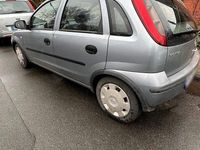 Gebraucht Opel Corsa 75 PS (55 kW) 2004 Silber Kleinwagen