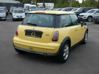 Gebraucht Mini ONE 90 PS (66 kW) 2002 Gelb Kleinwagen