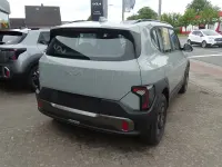 Neu Kia EV2 Air 108 kW (147 PS) 2026 Grau SUV