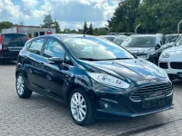 Gebraucht Ford Fiesta Titanium 125 PS (91 kW) 2016 Schwarz Kleinwagen