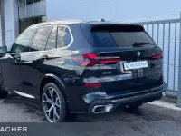 Neu BMW X5 M Sport 352 PS (258 kW) 2026 Saphirschwarz metallic SUV