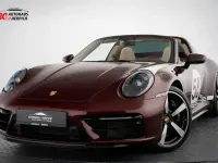 Gebraucht Porsche 992 450 PS (330 kW) 2021 Rot Cabrio