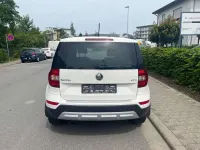Gebraucht Skoda Yeti Adventure 105 PS (77 kW) 2015 Candyweiss SUV