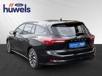 Gebraucht Ford Focus Titanium 125 PS (91 kW) 2024 Schwarz Kombi