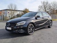 Gebraucht Mercedes A180 122 PS (89 kW) 2014 Schwarz Limousine