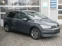 Neu VW Touran Edition 150 PS (110 kW) 2026 Delfingrau metallic Van / Kleinbus