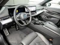 Gebraucht BMW i5 M Sport 250 kW (340 PS) 2023 Frozen deep grey ii metallic Limousine