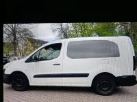 Gebraucht Peugeot Partner 99 PS (72 kW) 2018 Weiß Van / Kleinbus