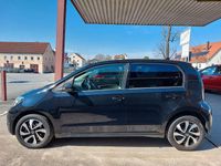 Gebraucht VW e-up! Active 61 kW (83 PS) 2021 Schwarz Kleinwagen