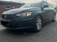 Gebraucht Fiat Tipo 95 PS (69 kW) 2018 Blau Kombi